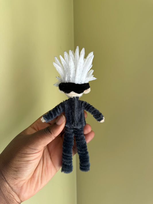 Six Eyes Figure